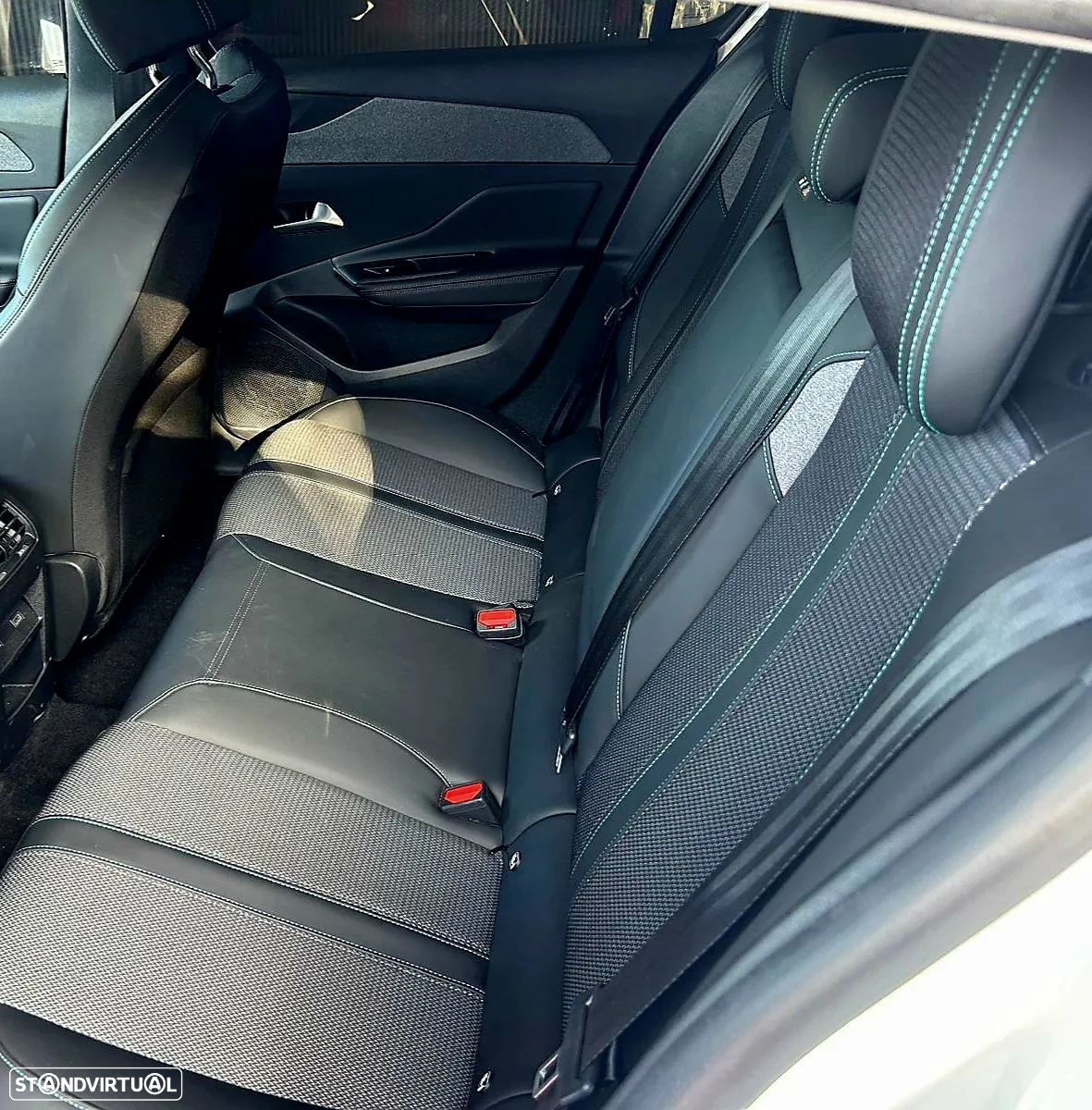 Peugeot 308 1.2 PureTech Allure Pack EAT8 - 12