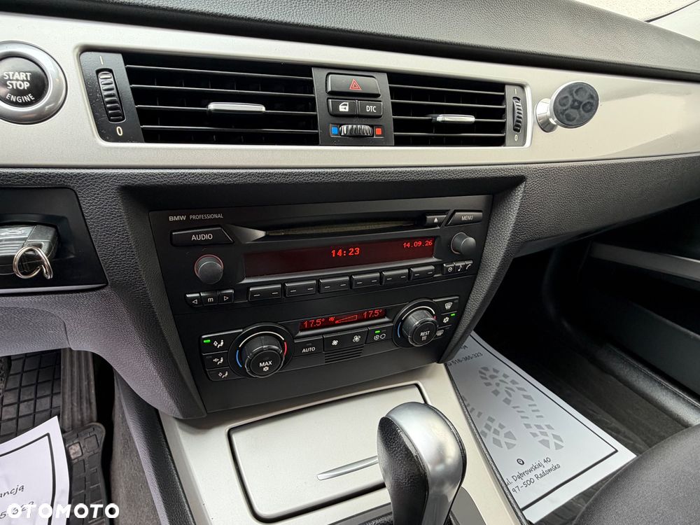 BMW Seria 3 318i - 26