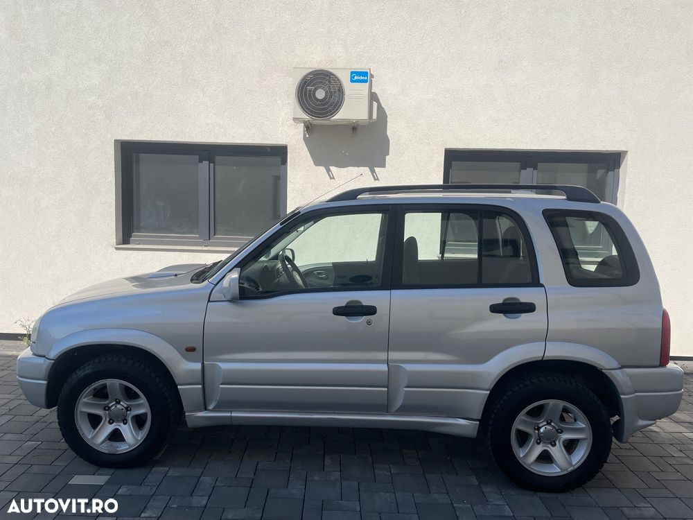 Suzuki Grand Vitara 2.0 TD A/C - 9