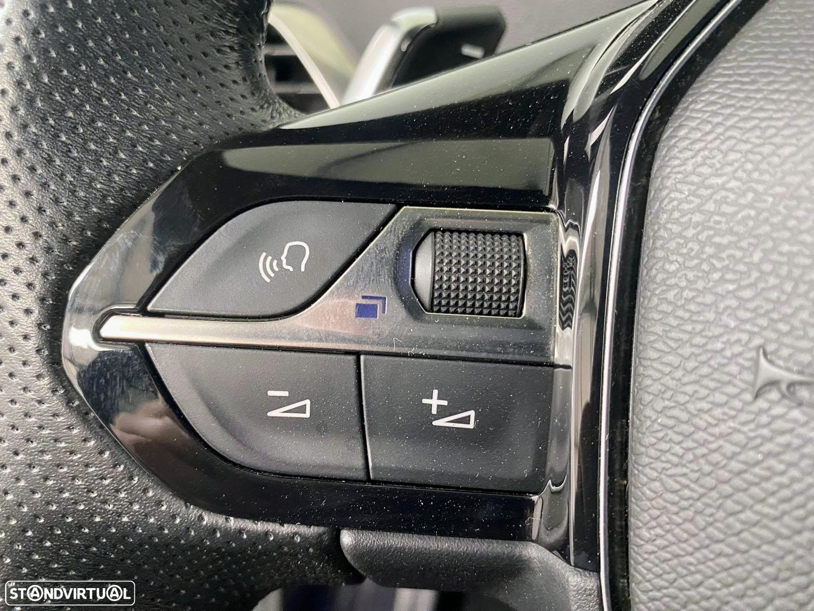 Peugeot 3008 1.6 Hybrid GT Line e-EAT8 - 22