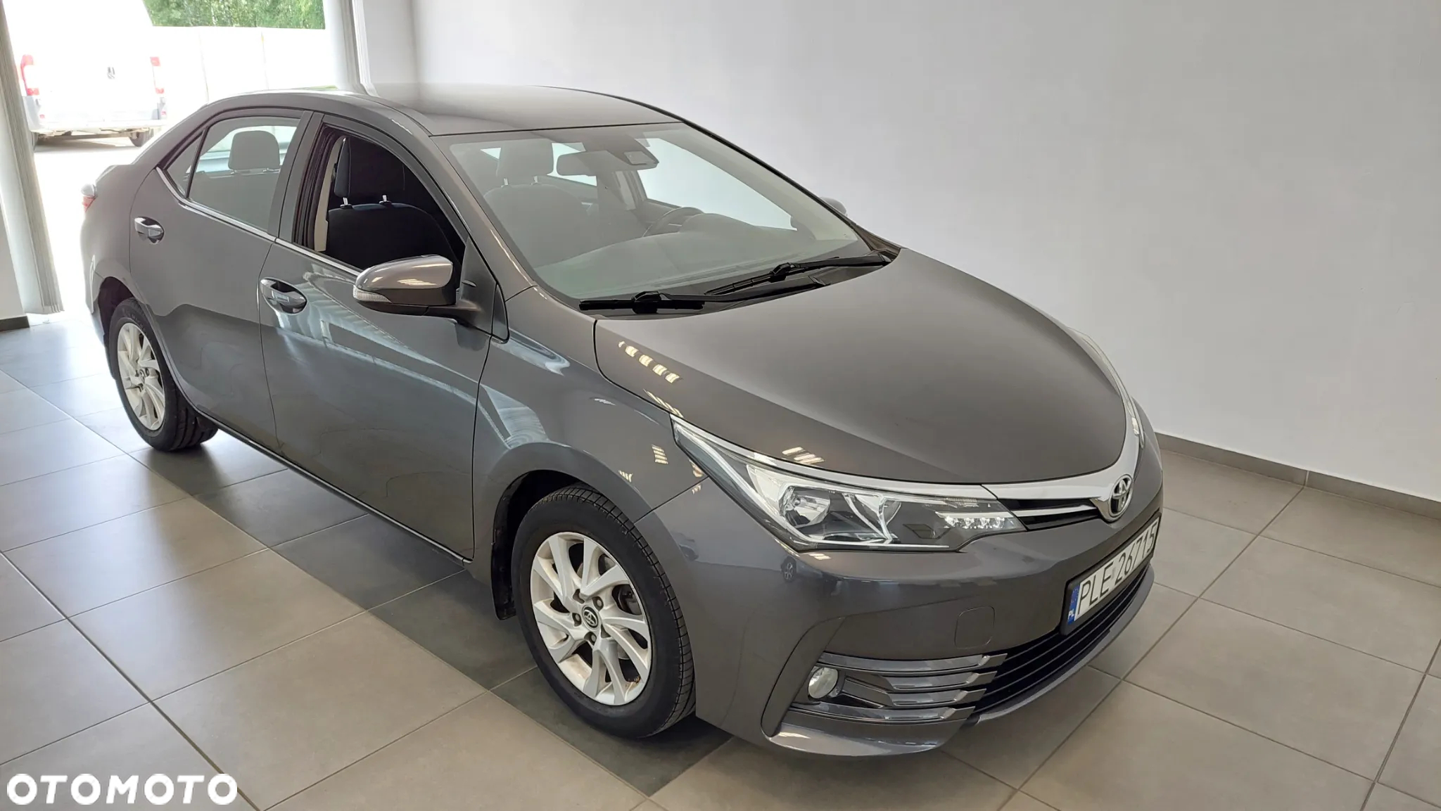 Toyota Corolla 1.6 Classic Plus - 6