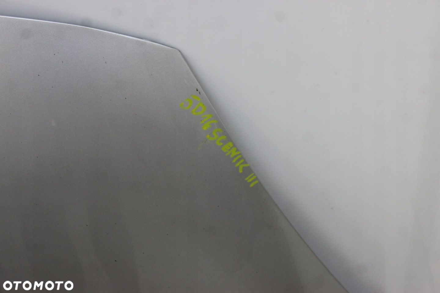 MASKA POKRYWA SILNIKA RENAULT SCENIC III 2009R- TED69 - KOD LAKIERU - 11
