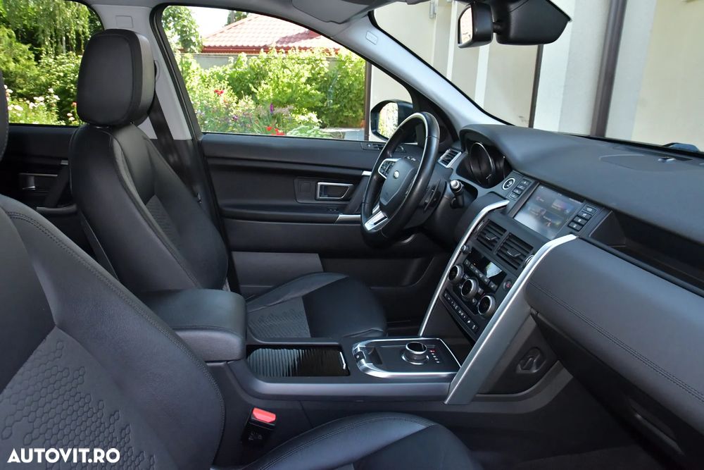 Land Rover Discovery Sport 2.0 D150 MHEV SE - 8