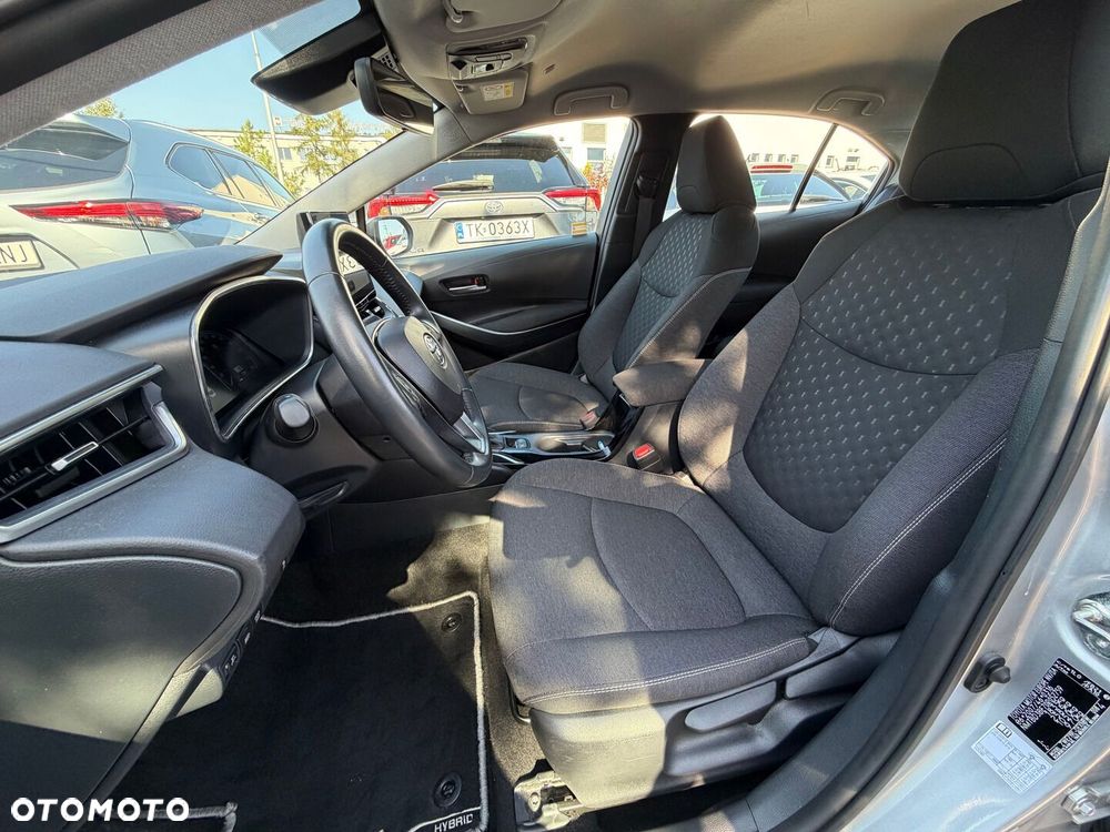 Toyota Corolla 1.8 Hybrid Comfort - 28