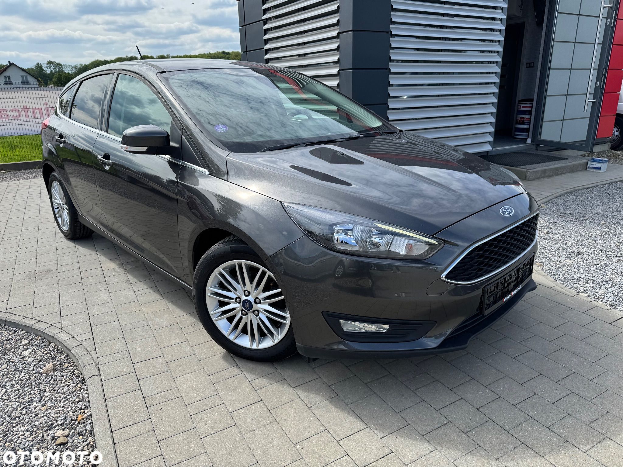 Ford Focus 1.0 EcoBoost Start-Stopp-System SYNC Edition - 1