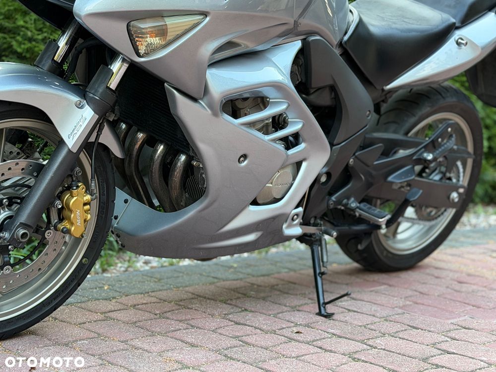 Honda CBF - 17