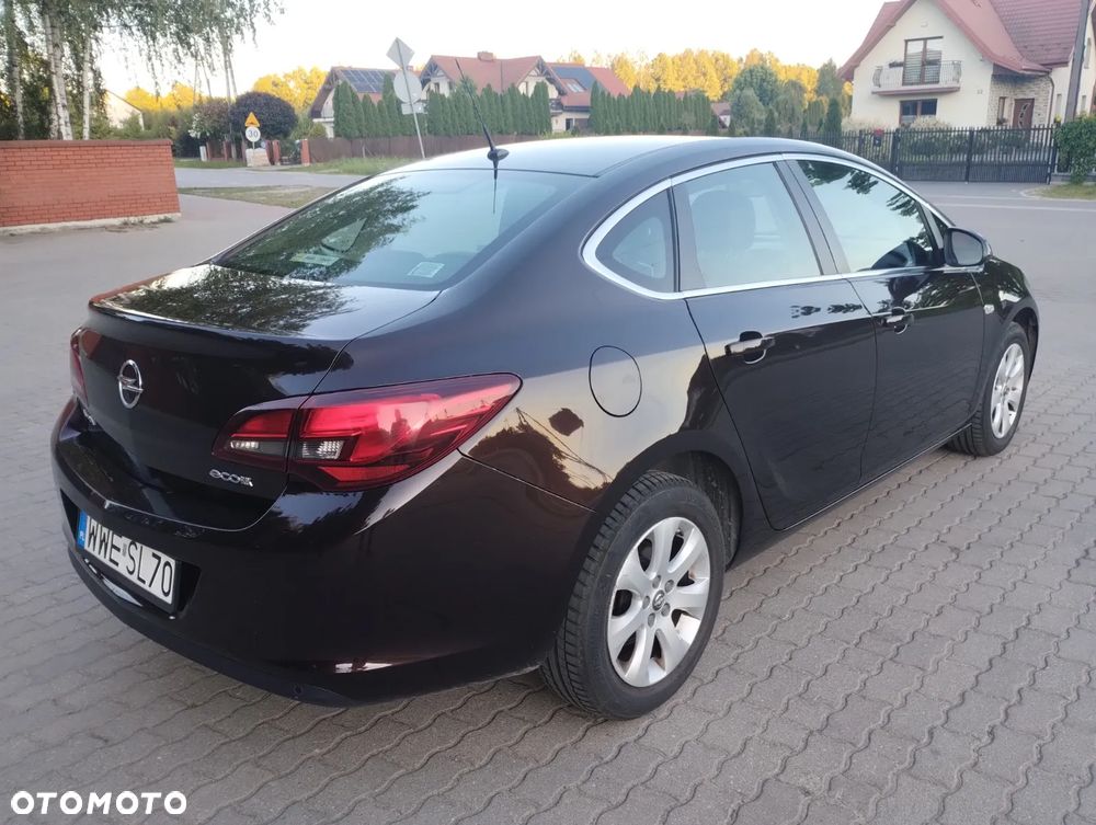 Opel Astra - 4