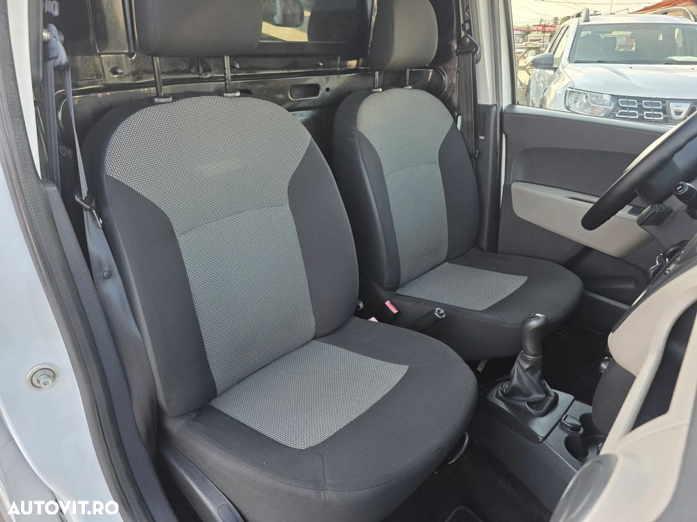 Dacia Dokker dCi 90 Laureate - 12