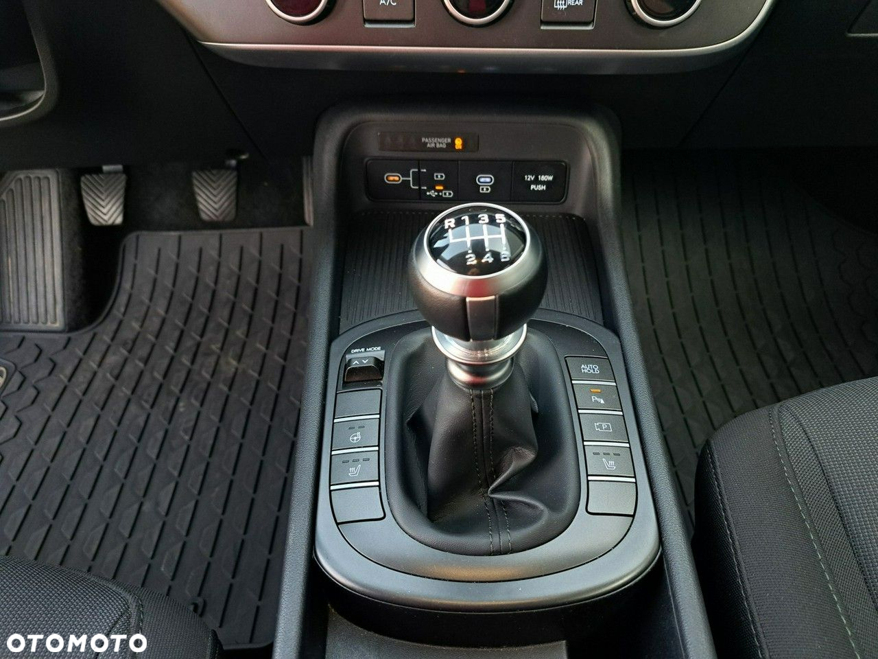 Hyundai Kona - 26