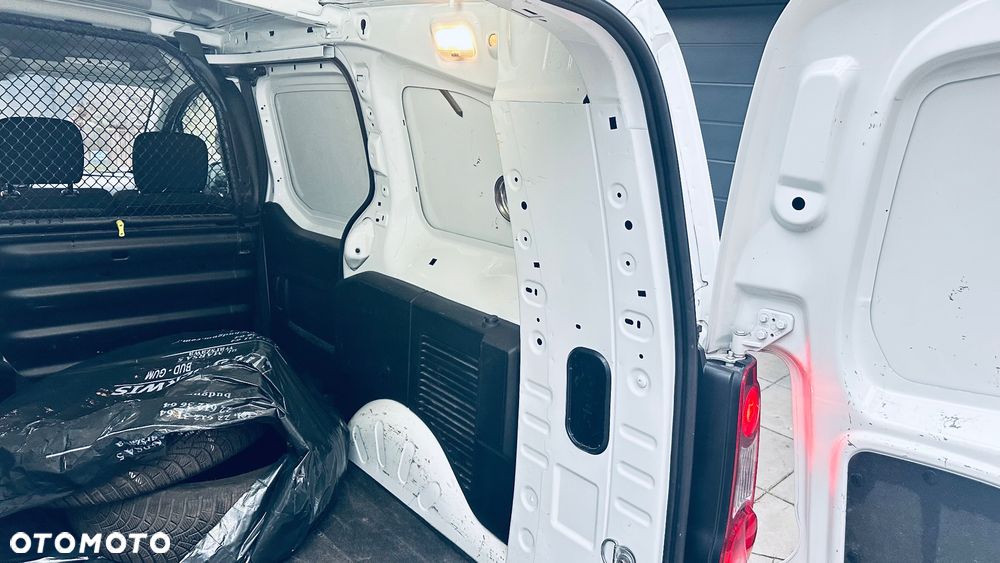 Peugeot Partner - 13