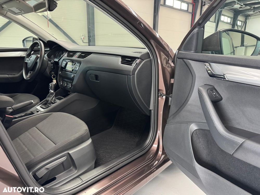 Skoda Octavia 2.0 TDI Style - 9
