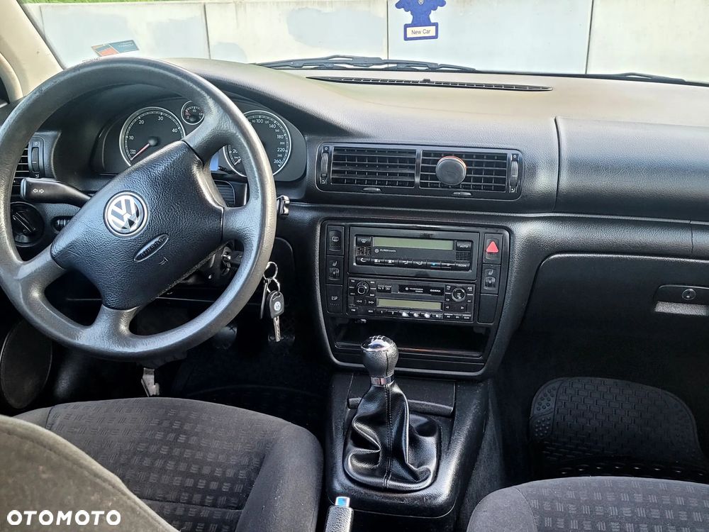 Volkswagen Passat 1.9 TDI 4Mot Comfortline - 8