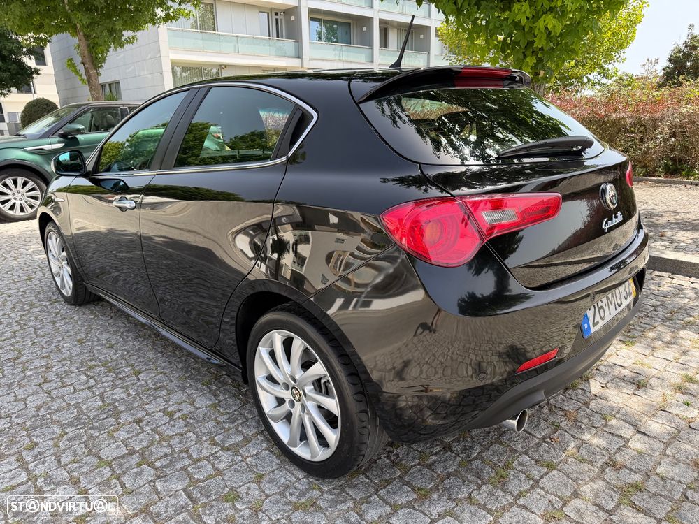 Alfa Romeo Giulietta 1.6 JTDM Exclusive - 3