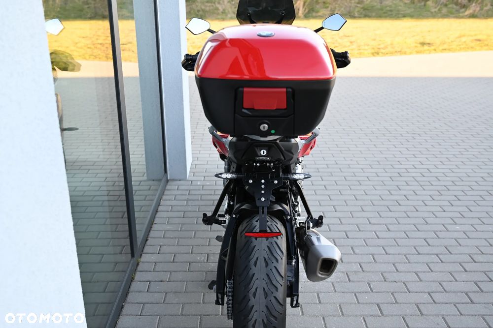 BMW XR - 7