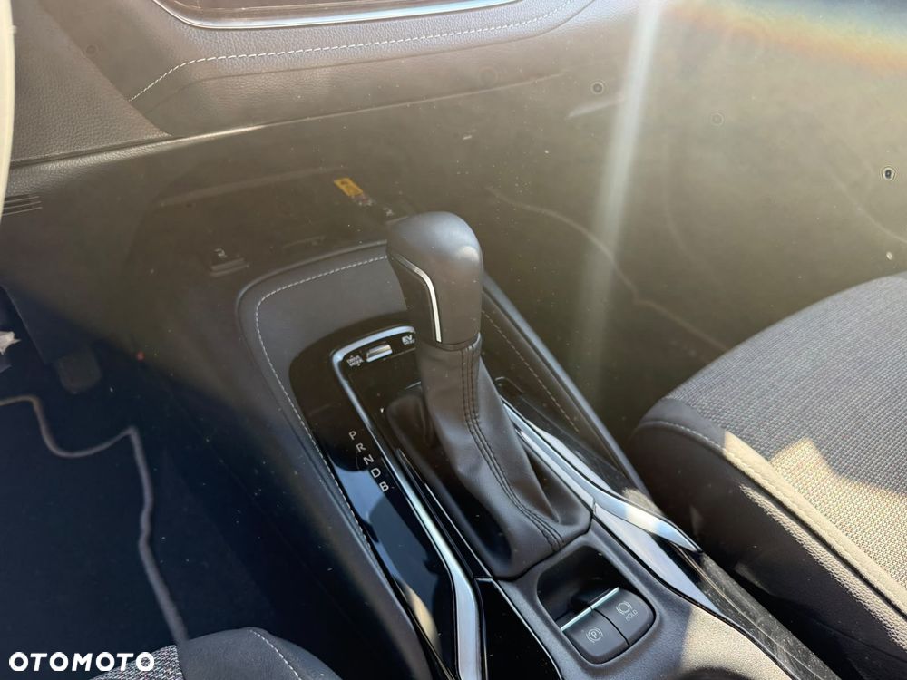 Toyota Corolla 1.8 Hybrid Comfort - 22