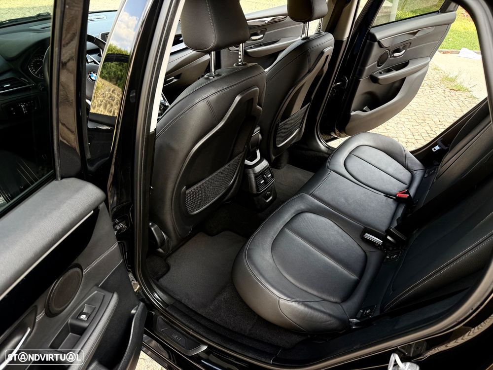 BMW 216 Active Tourer d Line Sport - 21