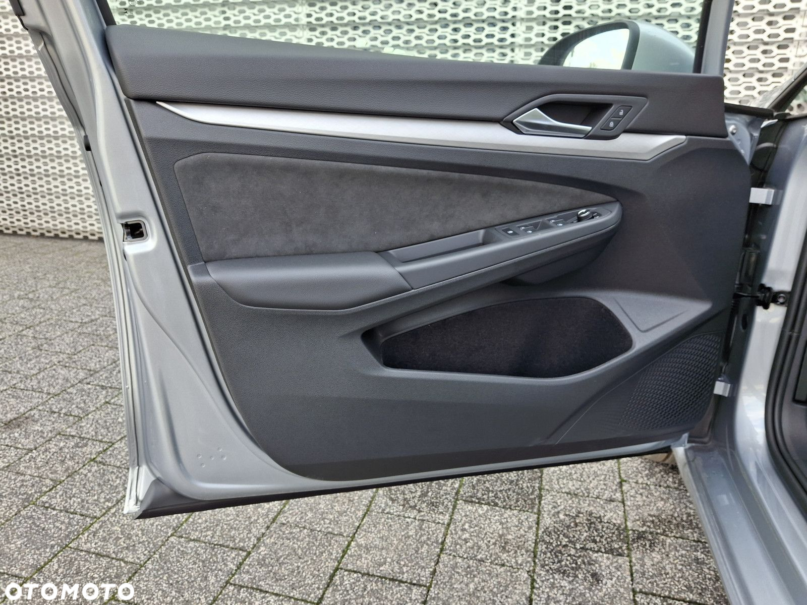 Volkswagen Golf VIII 2.0 TDI Life Plus - 8