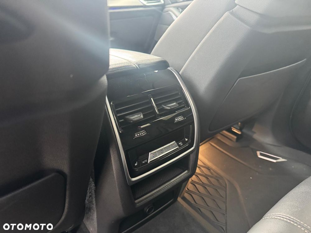 BMW X5 xDrive40i xLine - 16