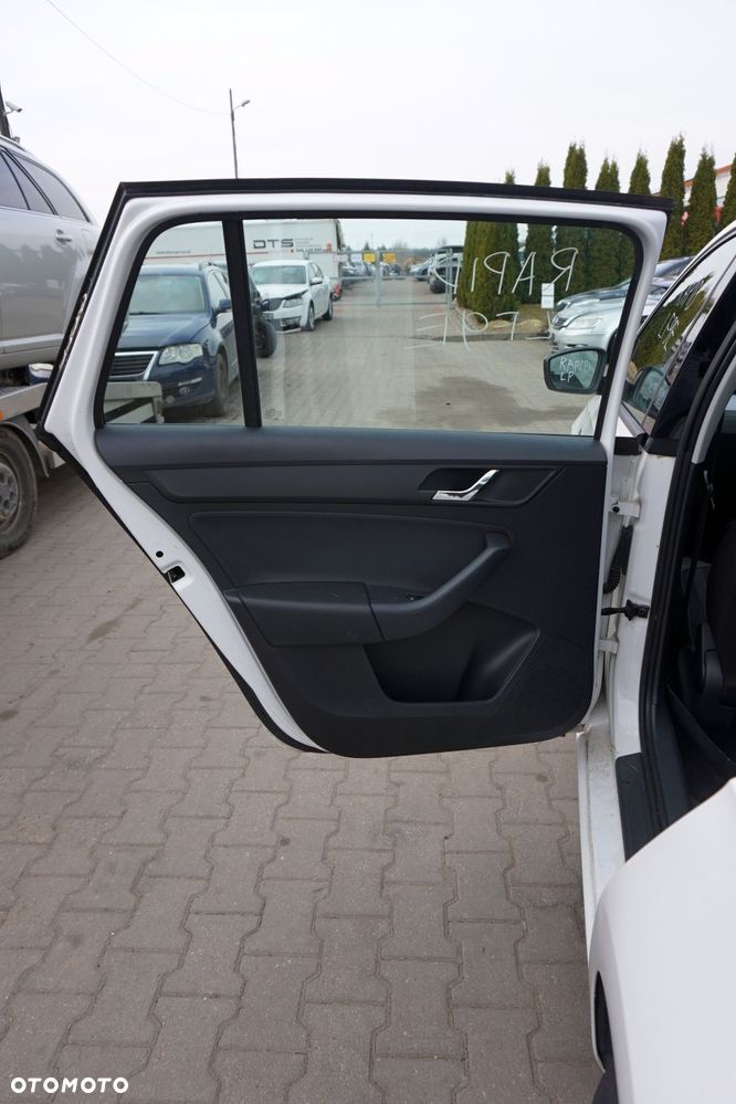 DRZWI TYLNE LEWE RAPID NH3 HB LF9E  BIAŁY SKODA 2012-2019 - 8