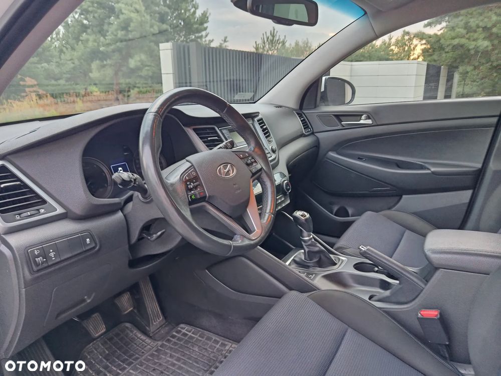Hyundai Tucson 1.7 CRDI BlueDrive Comfort 2WD - 25