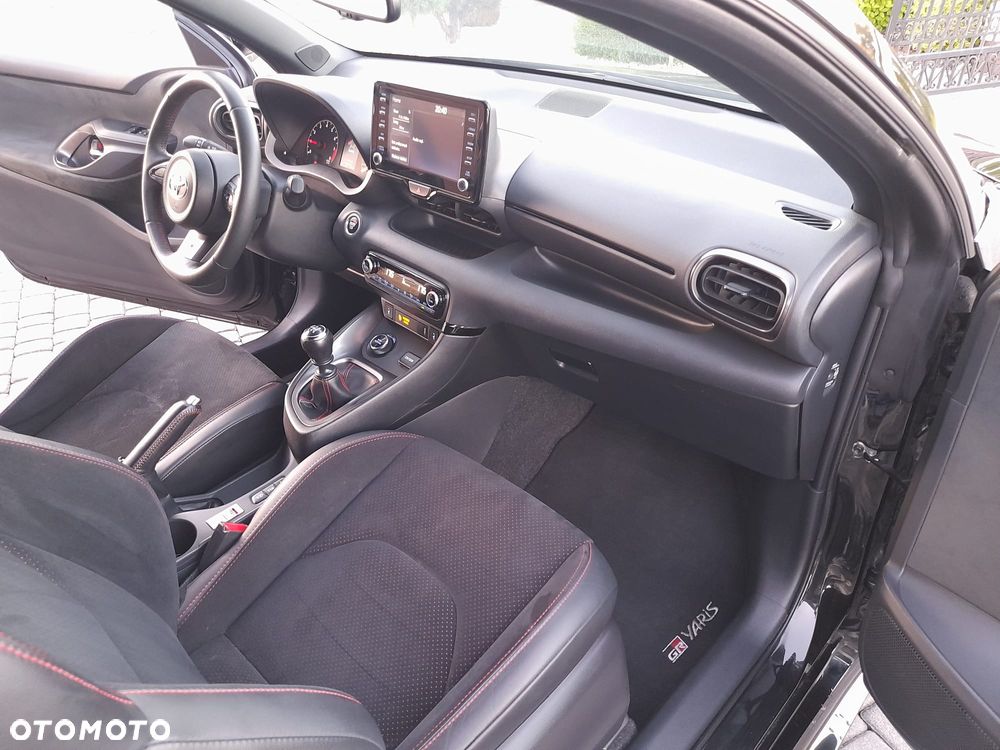 Toyota GR Yaris 1.6 Dynamic - 23