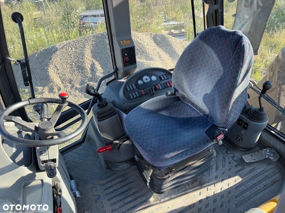 Volvo BL71 - 5
