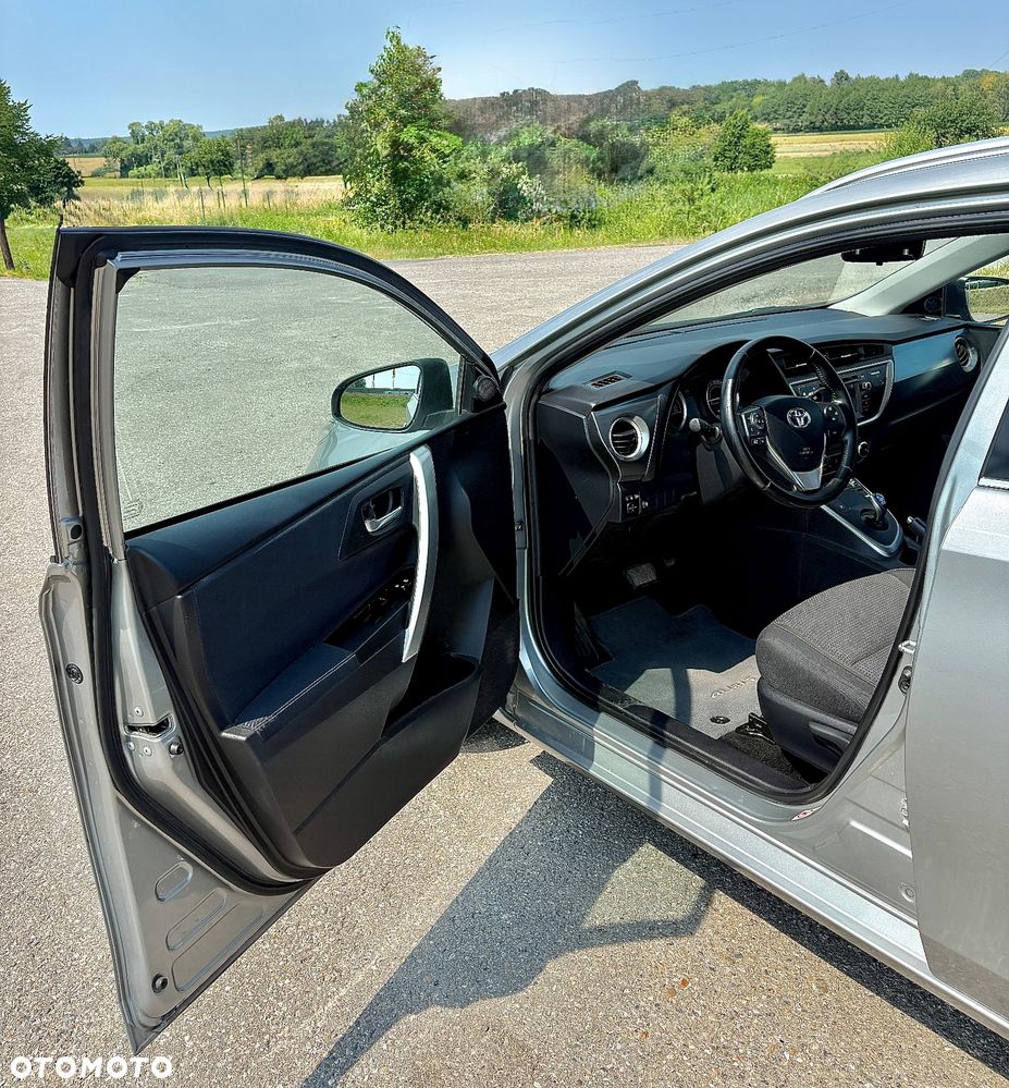 Toyota Auris - 7