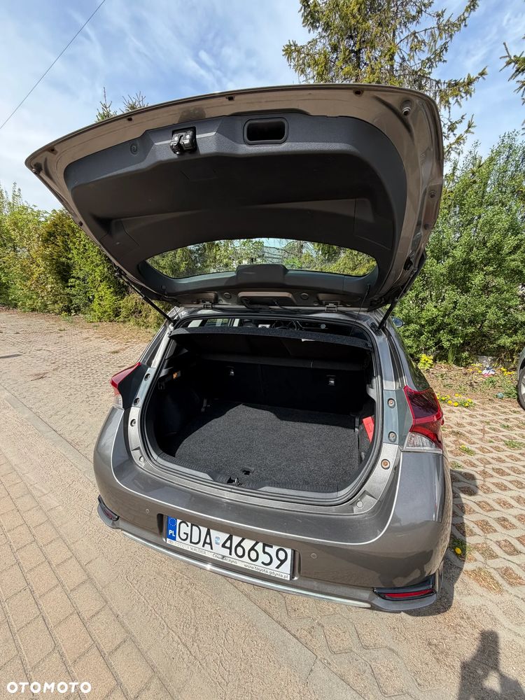 Toyota Auris 1.6 Premium - 9