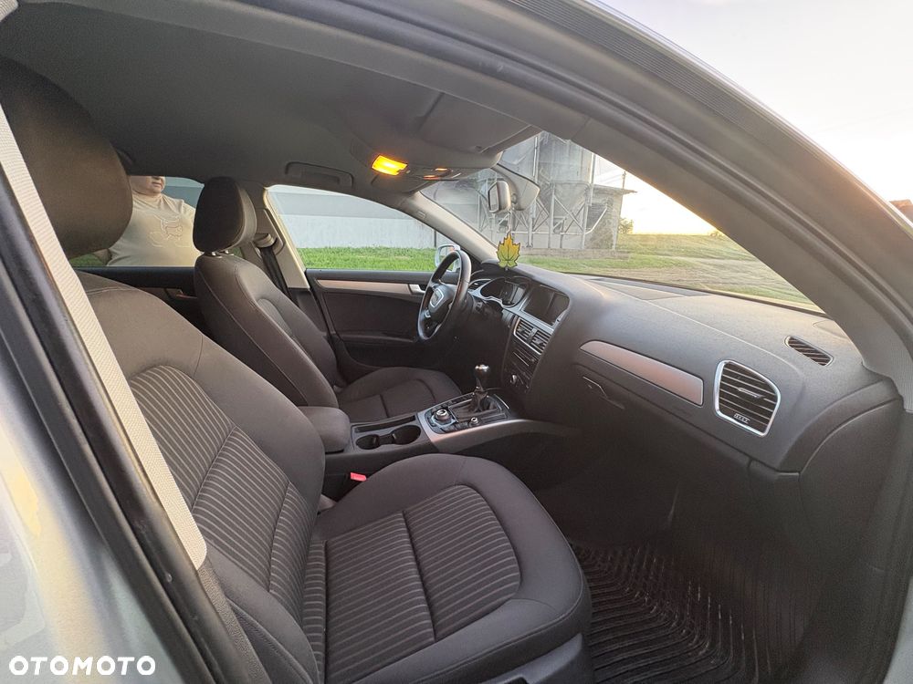 Audi A4 Limousine 2.0 TDI - 12