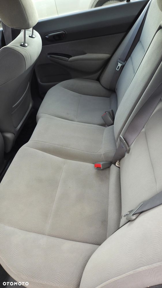 Honda Civic 1.8 Comfort - 8