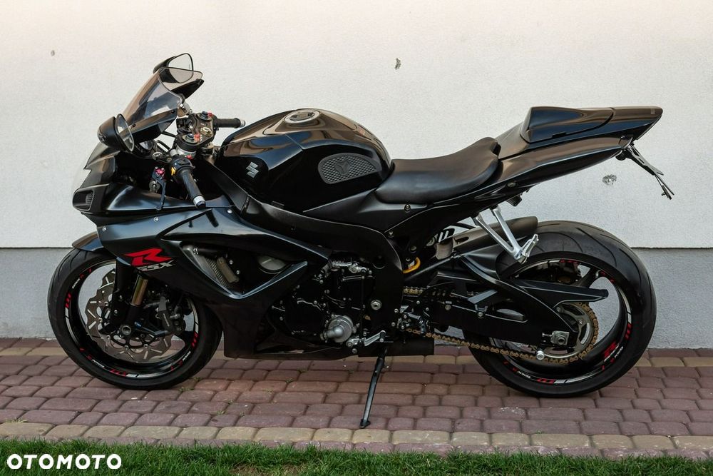 Suzuki GSX-R - 6