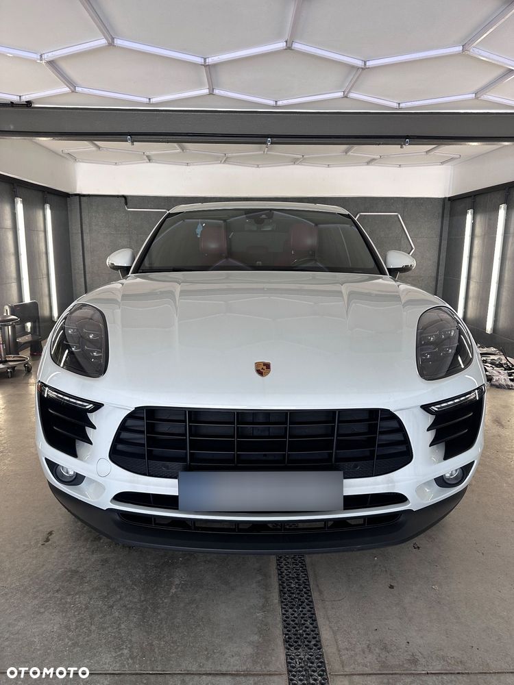 Porsche Macan Standard - 4