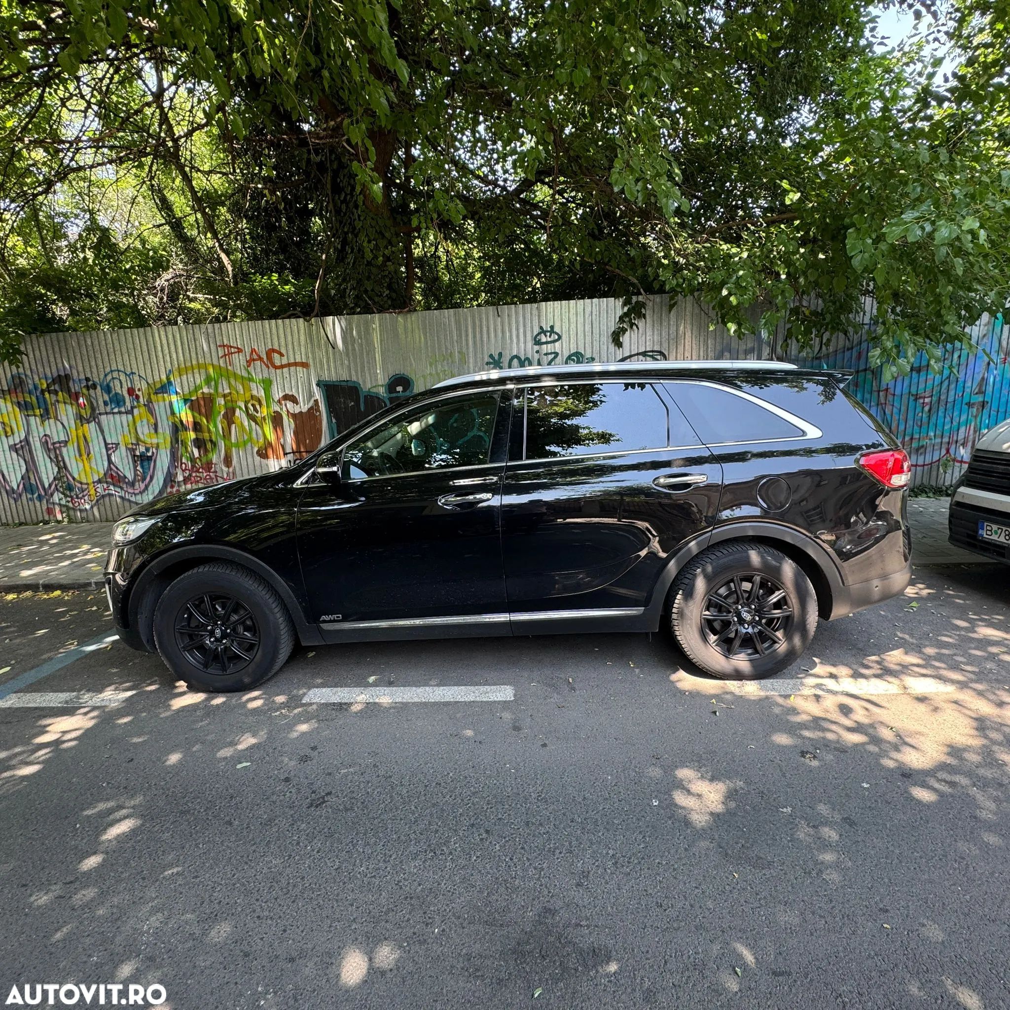 Kia Sorento - 1