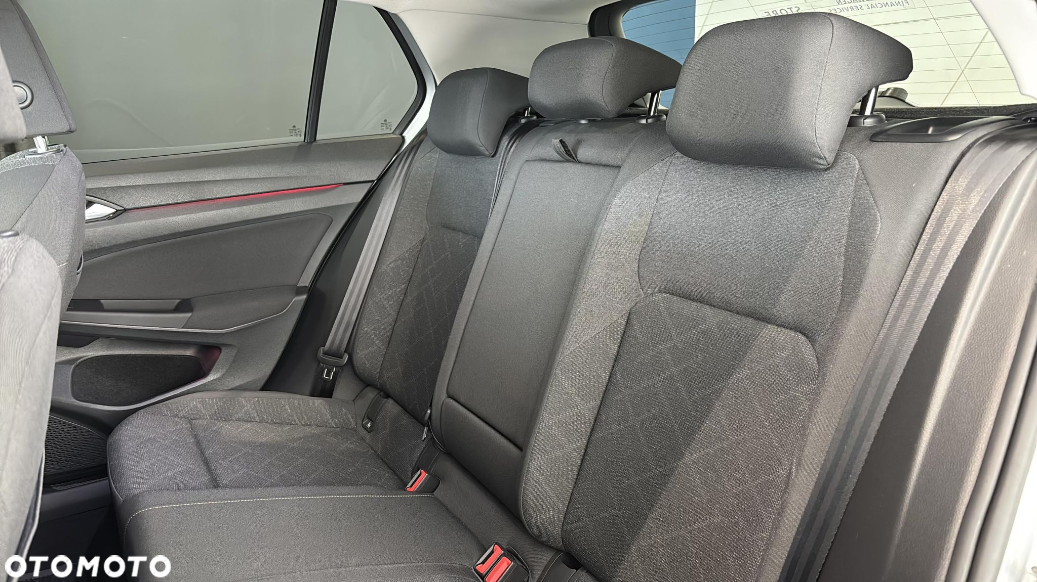 Volkswagen Golf VIII 1.5 TSI EVO Life - 16