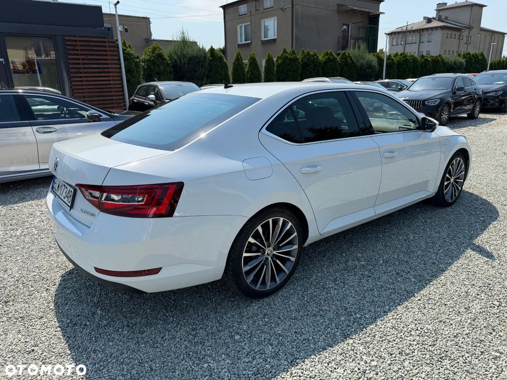 Skoda Superb 2.0 TDI DSG L&K - 21