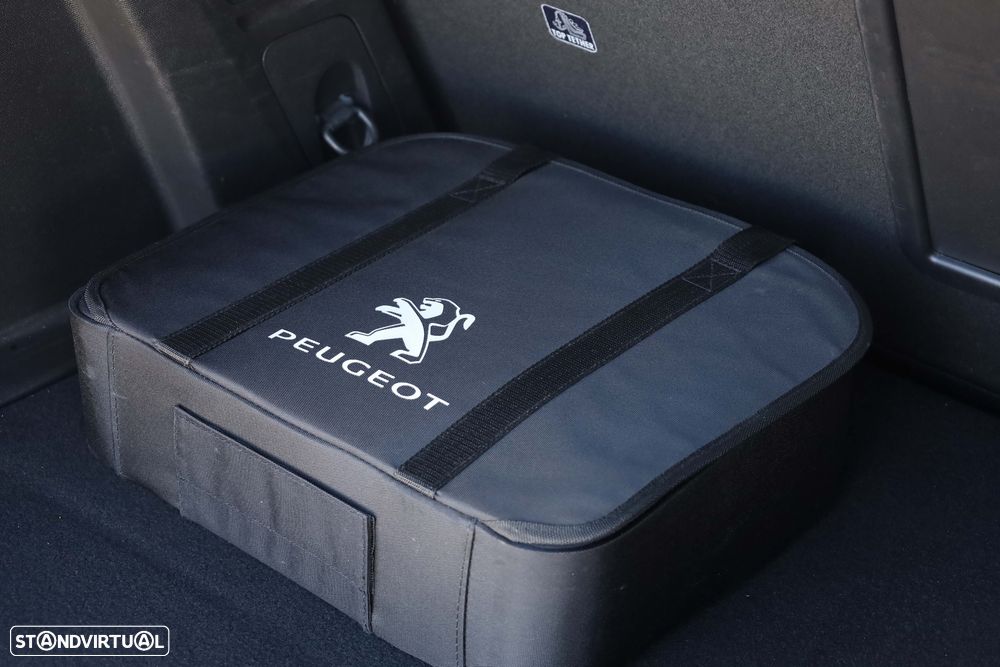 Peugeot 3008 1.6 Hybrid Active Pack e-EAT8 - 38