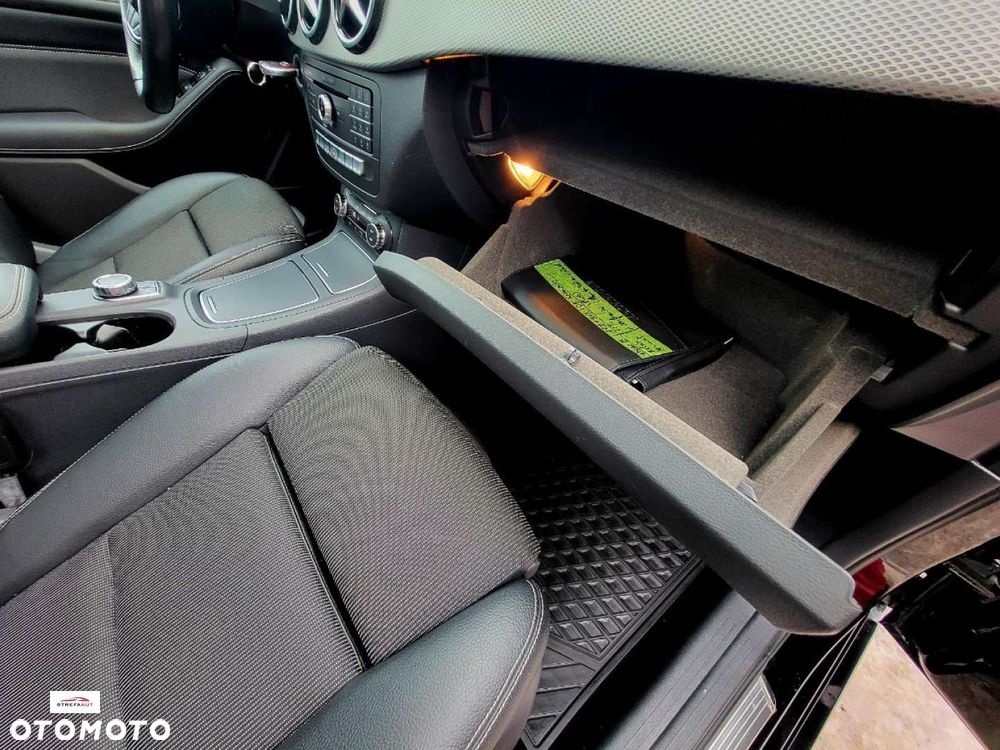 Mercedes-Benz Klasa B - 33