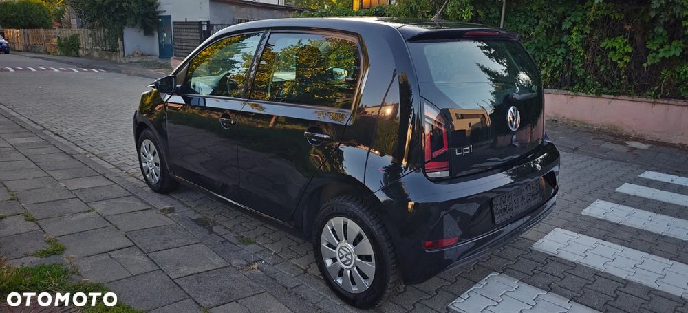 Volkswagen up! (BlueMotion Technology) move - 6