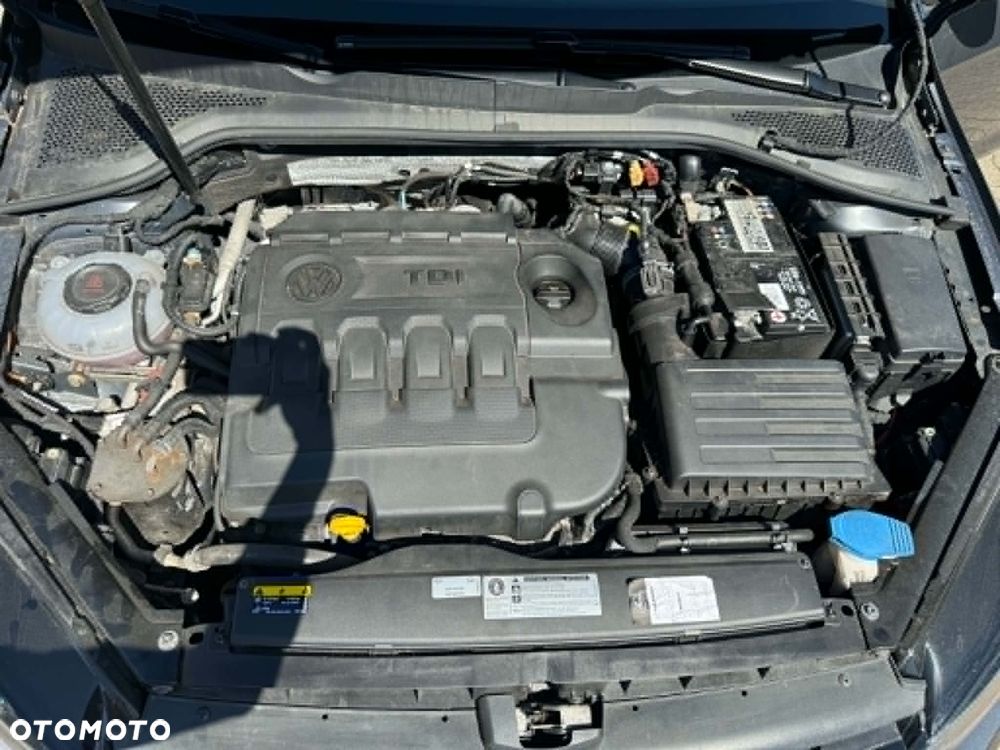 Volkswagen Golf - 10