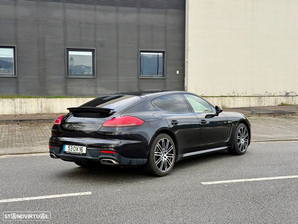 Porsche Panamera Edition - 4