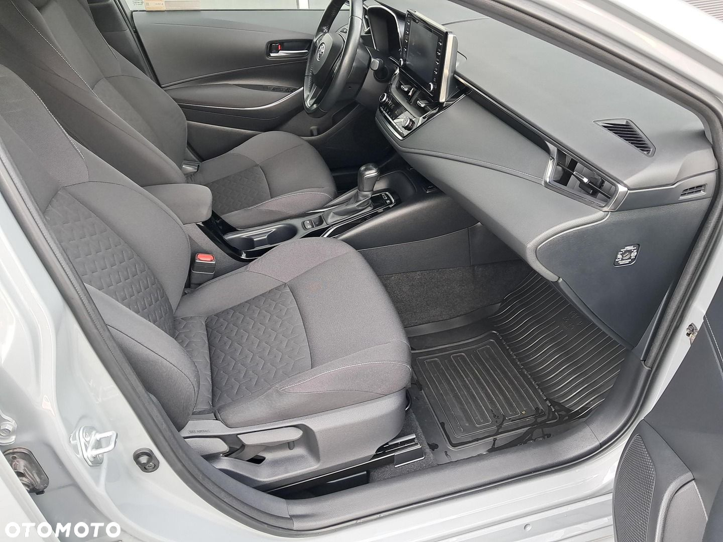 Toyota Corolla 1.8 Hybrid Comfort - 10