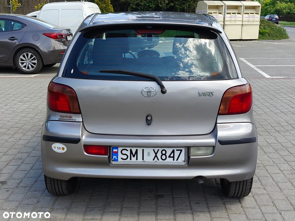 Toyota Yaris - 9