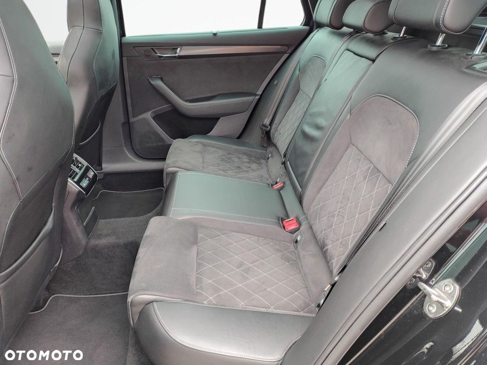 Skoda Superb 2.0 TDI SCR 4x4 Sportline DSG - 24