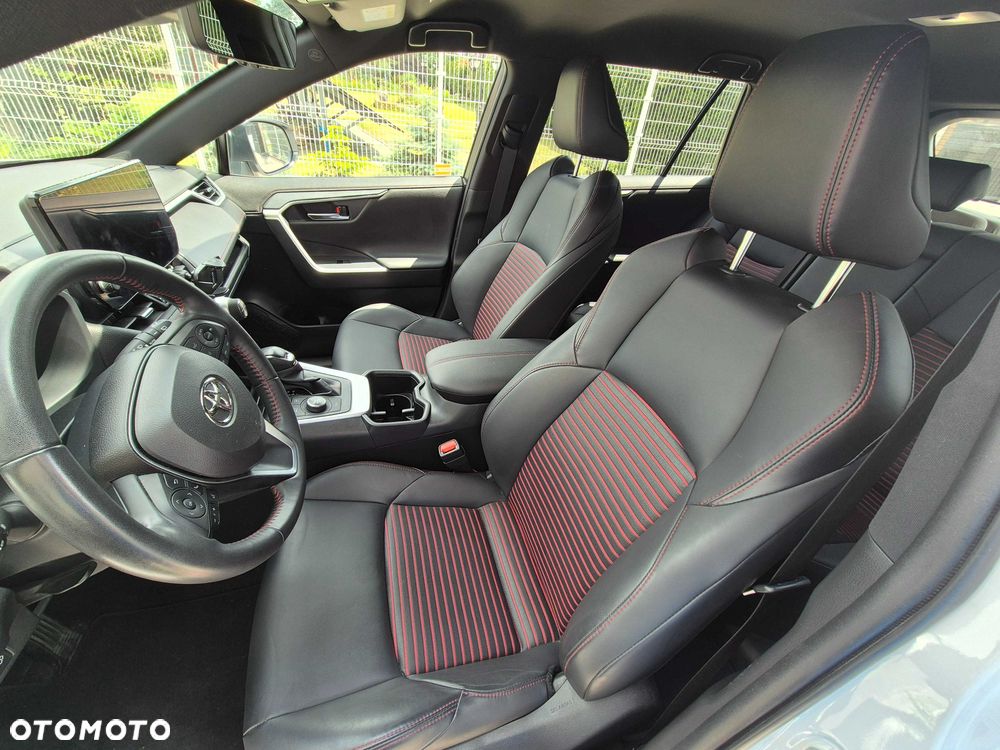 Toyota RAV4 - 6