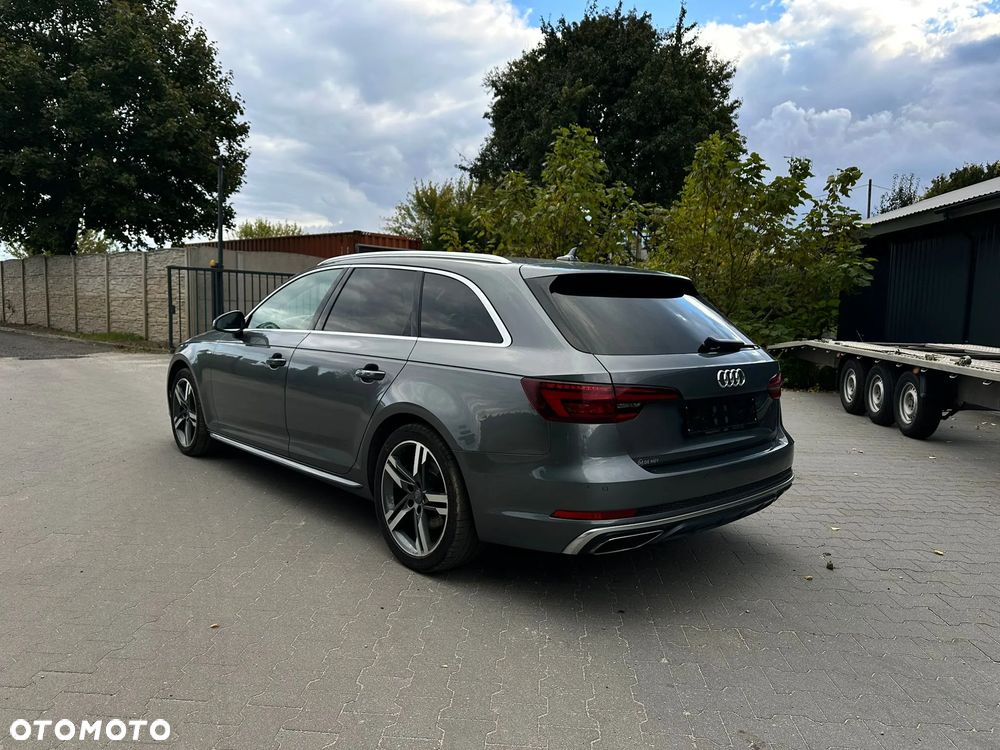 Audi A4 - 4