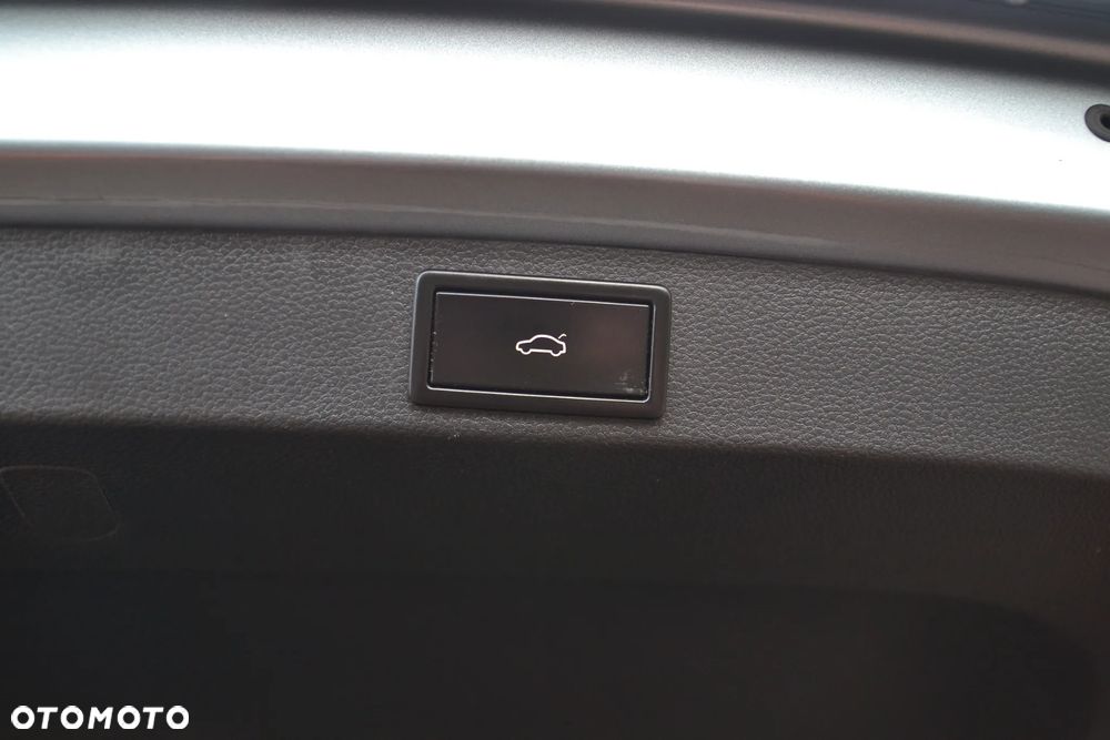 Skoda Karoq 2.0 TDI SCR 4x4 Style DSG - 34