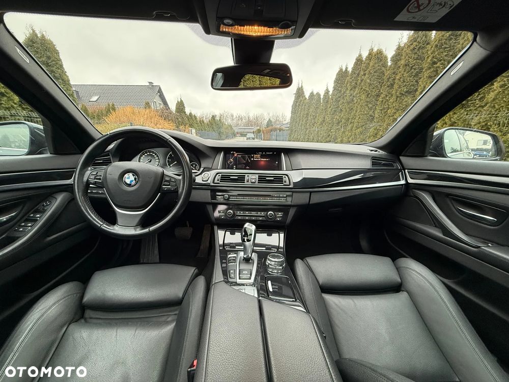 BMW Seria 5 530d xDrive Sport-Aut Luxury Line - 12