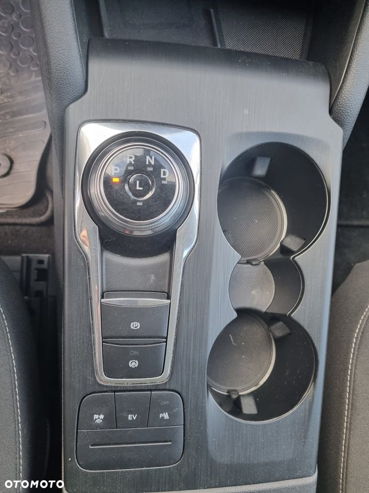 Ford Kuga 2.5P PHEV FWD Titanium - 24