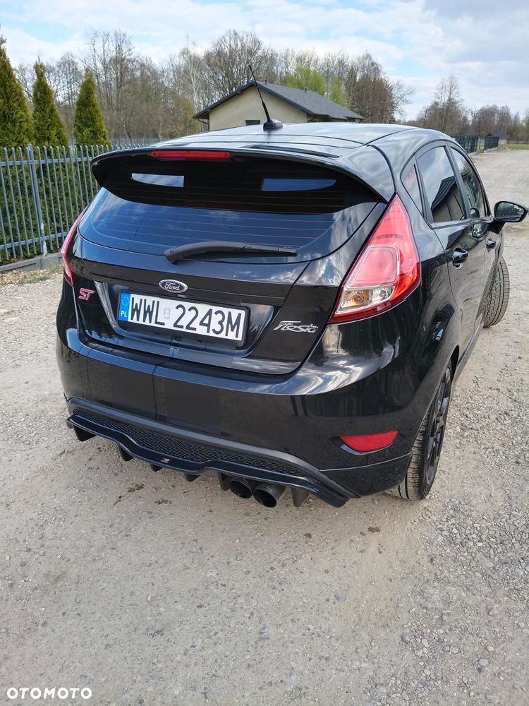 Ford Fiesta 1.6 EcoBoost ST - 5