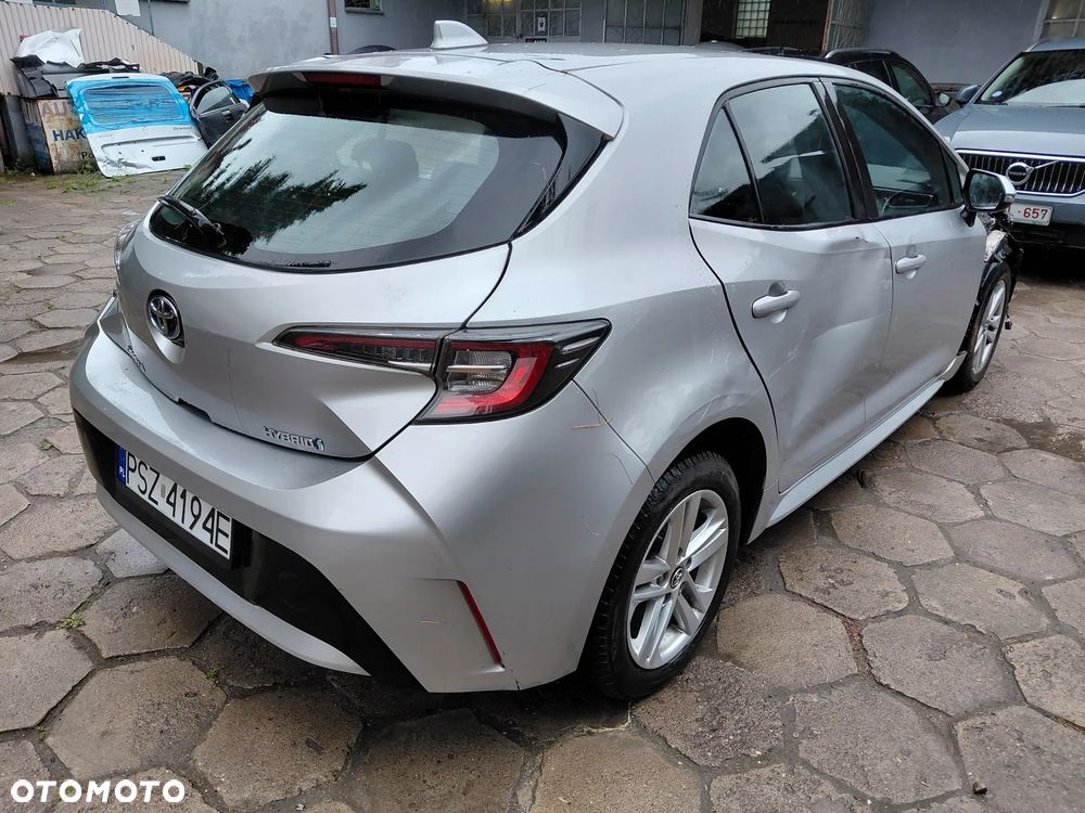 Toyota Corolla - 4